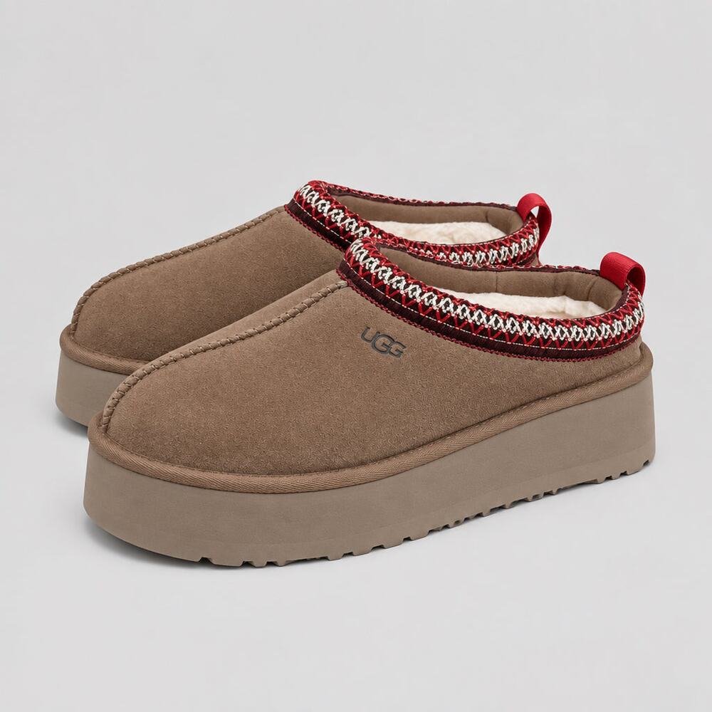 Ugg tan Tazz platform clogs, size 8, NEW WITHOUT TAGS!